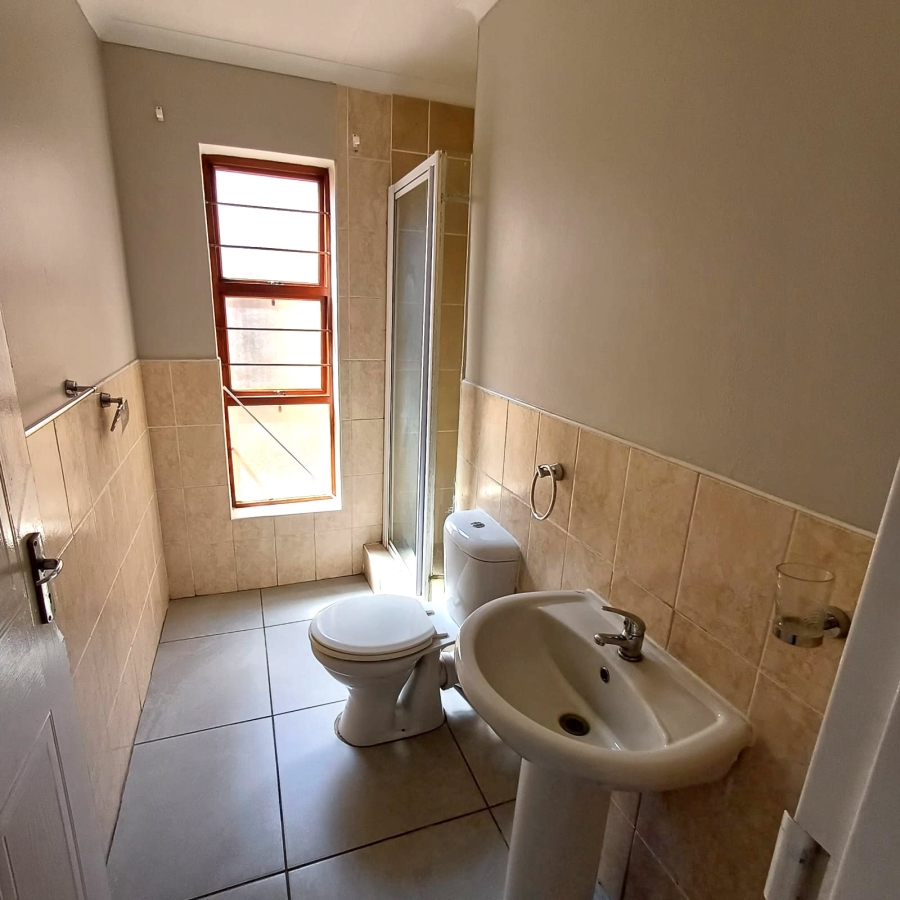 2 Bedroom Property for Sale in Wavecrest Eastern Cape